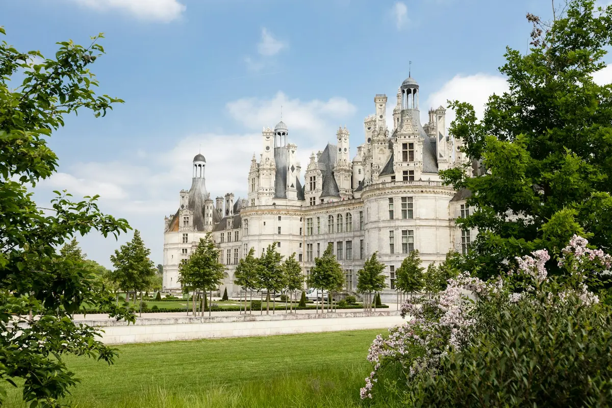 Jardins et perspective du château de Chambord
