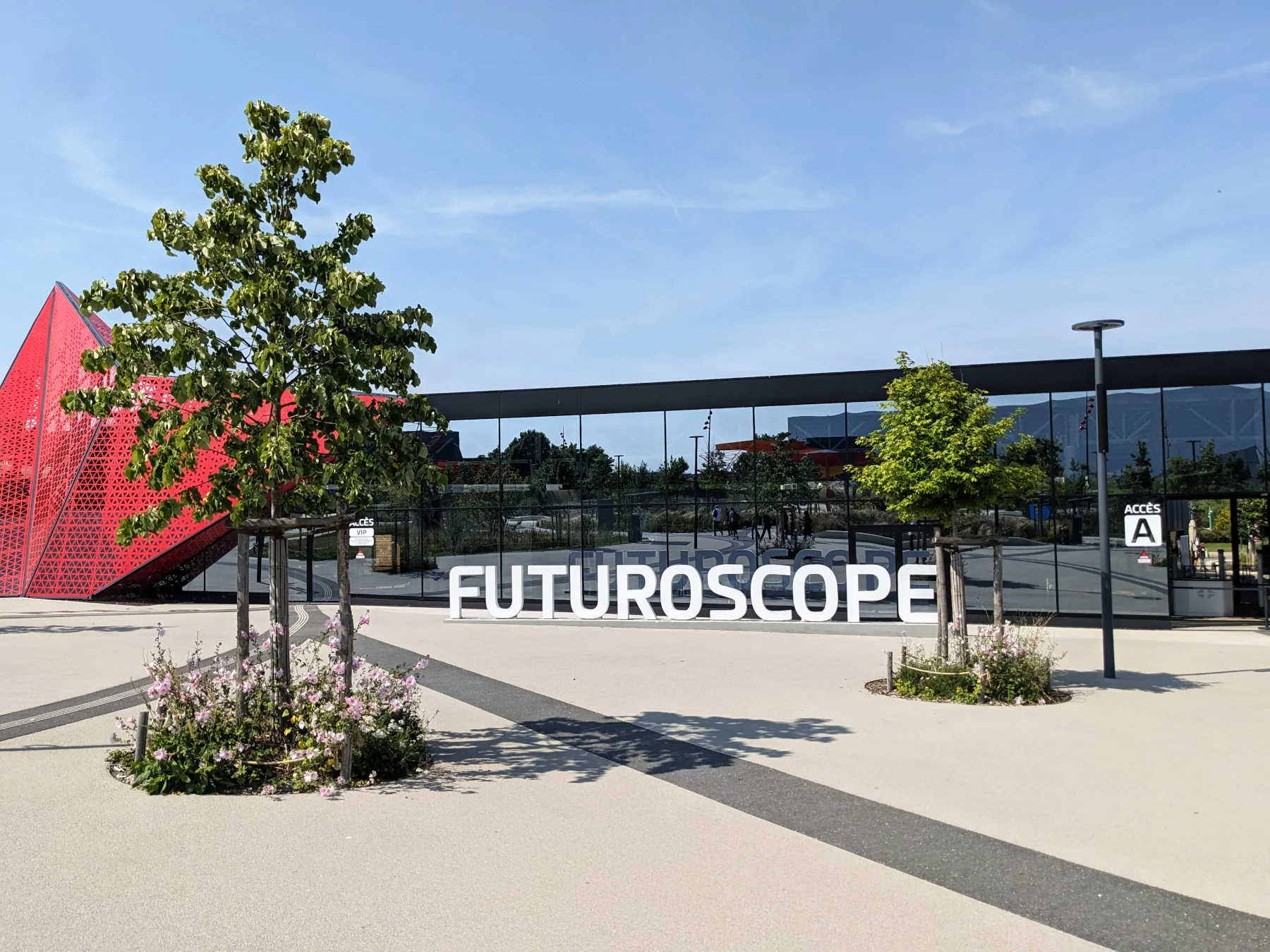 entrée au parc du futuroscope