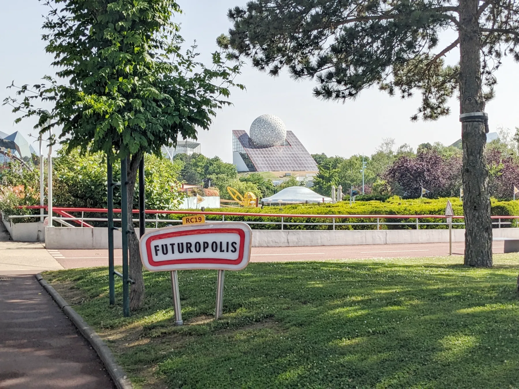 attraction futuroscope futuropolis