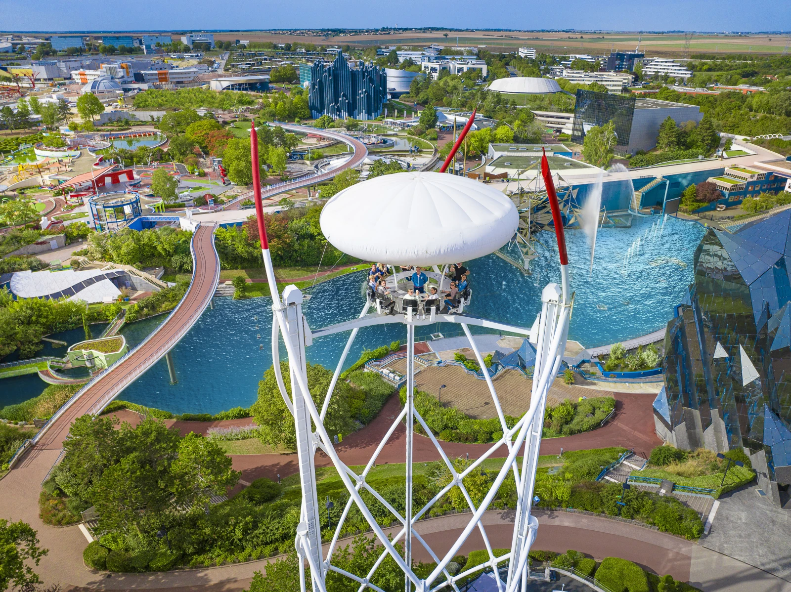 Vue d'ensemble aérienne du parc du Futuroscope