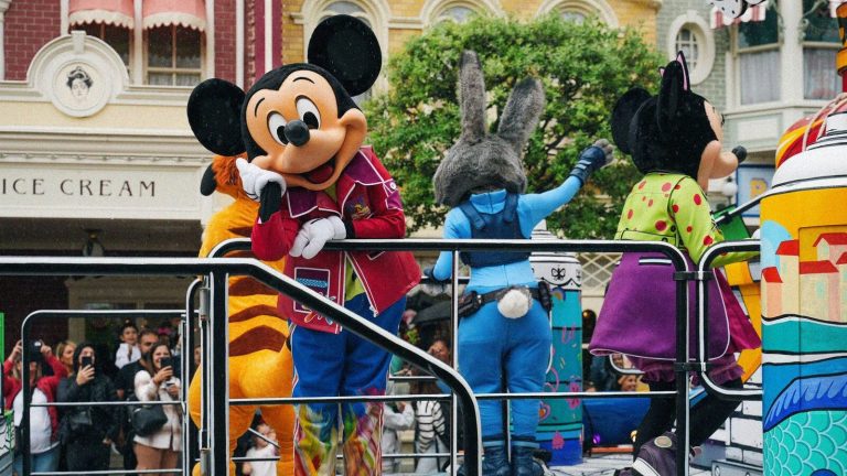 Disneyland Paris prépare une nouvelle parade de jour pour 2028 : ce que l’annonce change pour votre visite