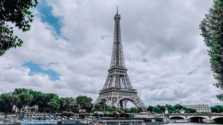 Tour Eiffel : Bir-Hakeim fermée certains dimanches, comment adapter votre arrivée